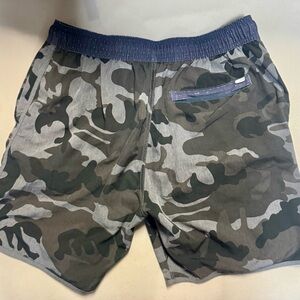 Vuori Camouflage Print Shorts